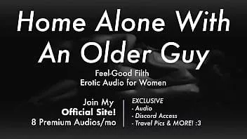 play Laudă: un băiat în vârstă cu experiență te face ca fata lui bună de îngrijire ulterioară (audio erotic pentru femei)