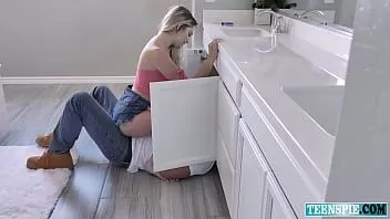 Play Kenna james her newly divorced neighbor help her to achieve her goal