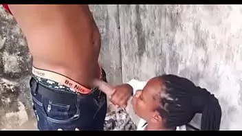 تشغيل سيدة حصلت مارس الجنس في مبنى غير مكتمل